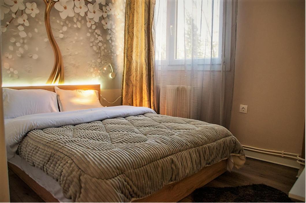 Jukebox Suite 2 Bedrooms - Big Balcony Thessaloniki Buitenkant foto